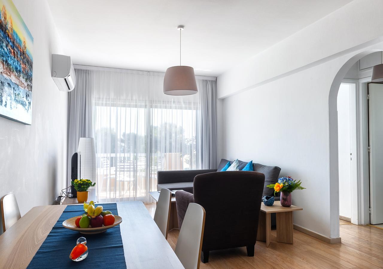 Pebble Beach Holiday Apartments Limassol Exterior photo